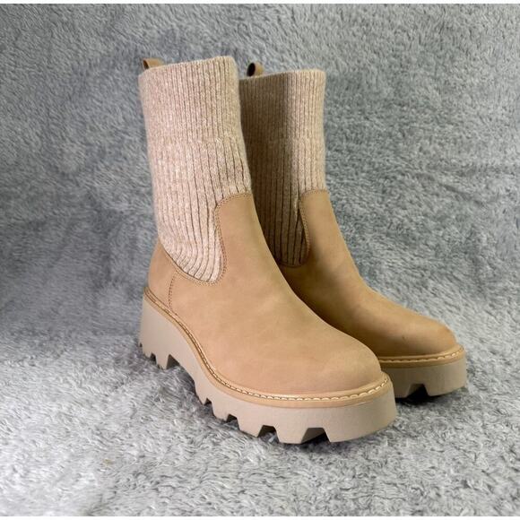 DV by Dolce Vita Vionie Sock Bootie Women’s 9M Light Tan Memory Foam Lug Sole - Picture 1 of 11